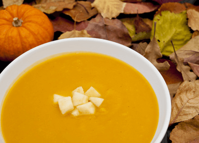 Soup Time! Banana Squash Soup with Apples