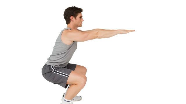 Tighten Your Derriere with Muscle Building Squats