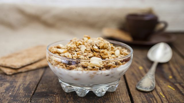 granola with yogurt in a glass