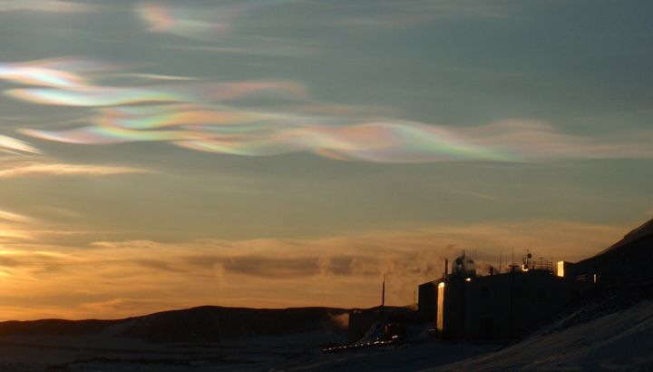 nacreous-clouds