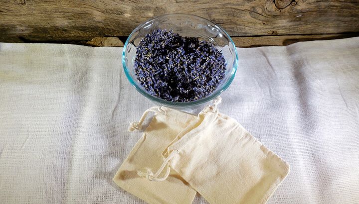 Simple Lavender Dryer Sachets Photo 2