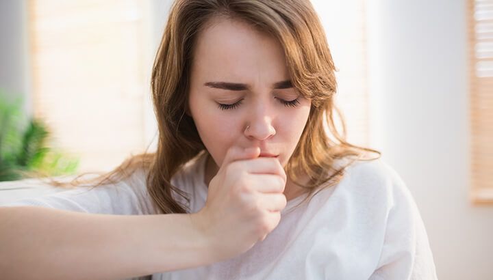 Green tongue scum can be a sign of a chest infection.