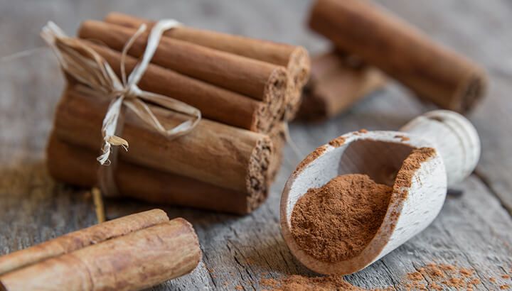 Cinnamon in coffee has anti-inflammatory properties and provides antioxidants.